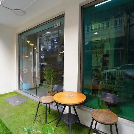 Check In @ Downtown Yangon Ξενοδοχείο Εξωτερικό φωτογραφία