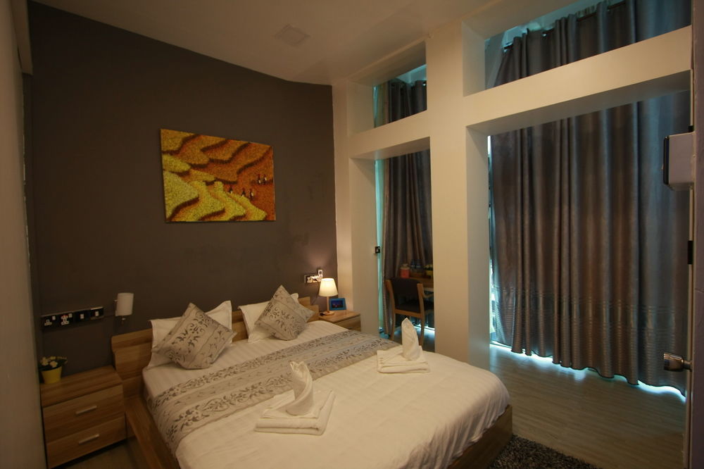 Check In @ Downtown Yangon Ξενοδοχείο Εξωτερικό φωτογραφία