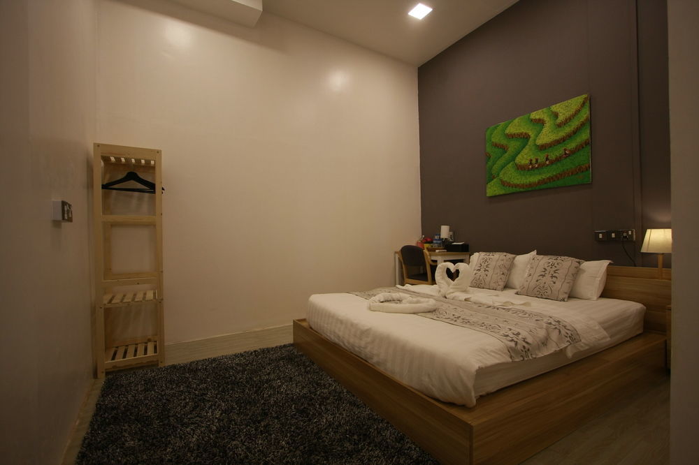 Check In @ Downtown Yangon Ξενοδοχείο Εξωτερικό φωτογραφία