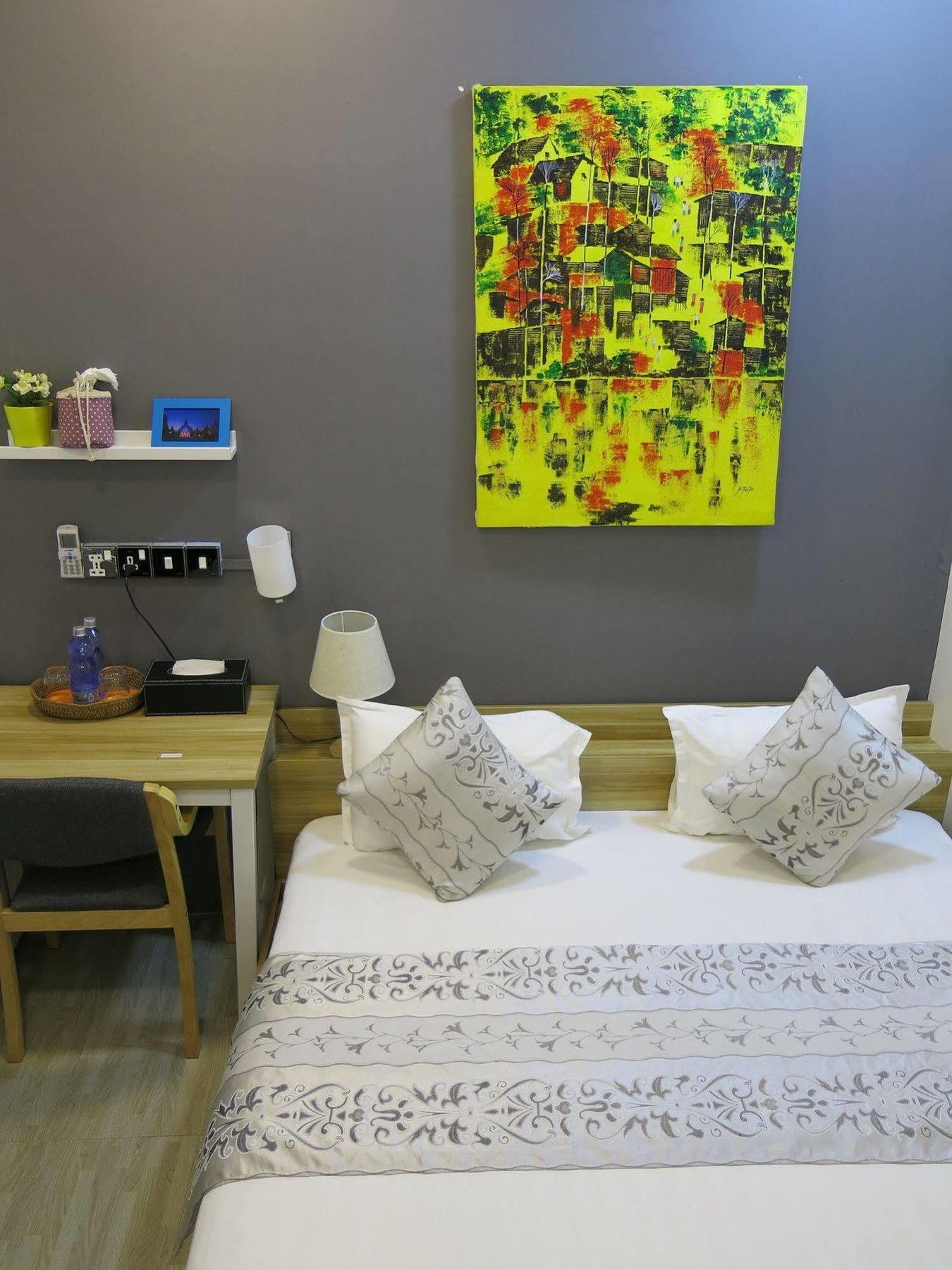 Check In @ Downtown Yangon Ξενοδοχείο Εξωτερικό φωτογραφία
